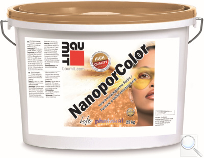 Fasádní barva NanoporColor Baumit. 