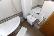 Koupelnová skříňka pod umyvadlo Laufen Pro Nordic 77x37,2x37,2 cm bílá lesk 8305.7.095.464.1 (obr. 4)