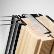 Střešní okno GGL/GGU s elektrickým nebo solárním napájením - řada Premium. ThermoTechnology&trade;&nbsp;