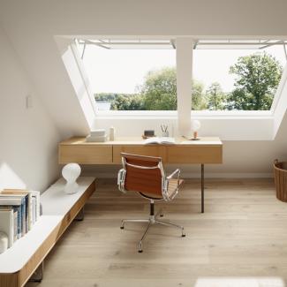 Systém VELUX ACTIVE with NETATMO - Do každé místnosti  - Střešní okno VELUX  INTEGRA® GPU je ideálním řešením do každé místnosti. Protože okno ovládáte dálkově, můžete pod něj postavit nábytek a stále k němu mít přístup. Díky tomu je vhodné k umístění například do vaší domácí kanceláře nebo nad kuchyňskou linku.