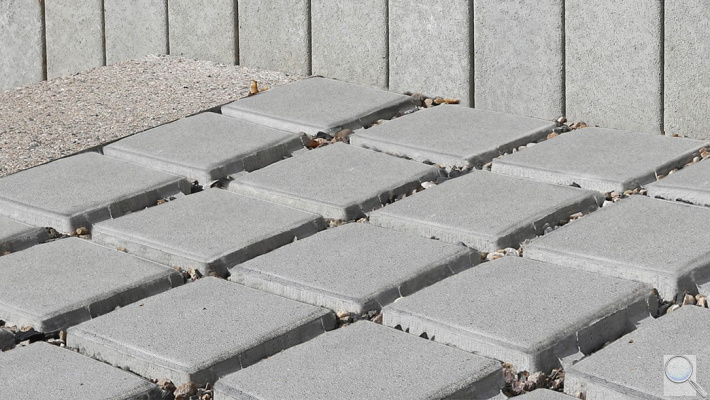 QUADRO CSB VEGETAČNÍ dlažba. povrch hladký - barva šedá