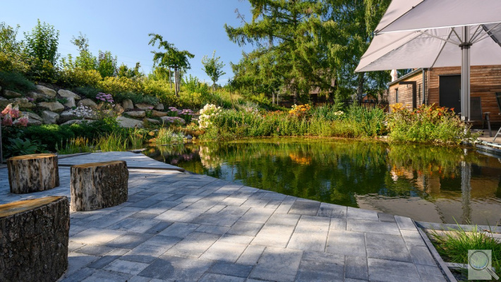 Venkovní betonová dlažba CSB VIA TECH. povrch HLADKÝ - barva COLORMIX NOARBLANC