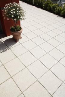 Terasová dlažba tryskaný povrch