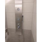 Sprchový panel SIKO na stěnu i do rohu s pákovou baterií nerez PRIMESHOWER. obr. 4 
