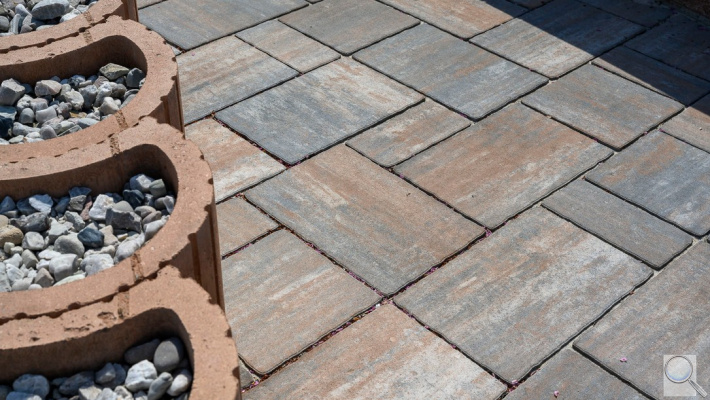 Venkovní betonová dlažba CSB - GRAND HISTORI EVO. Povrch hladký - barva NATURCOLOR CORAL