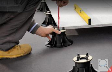 Terče pod terasovou dlažbu. 