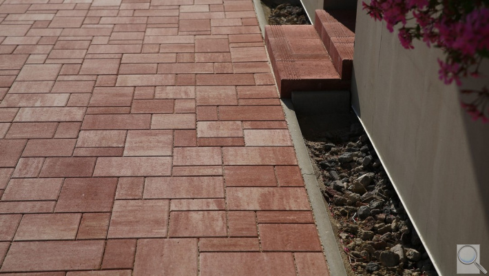 STEP CSB. povrch hladký - barva červená