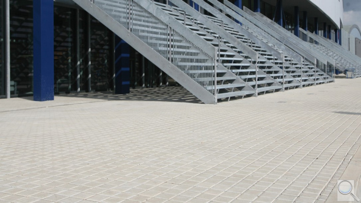 Zámková dlažba CSB KOSTKA. Povrch hladký - barva šedá