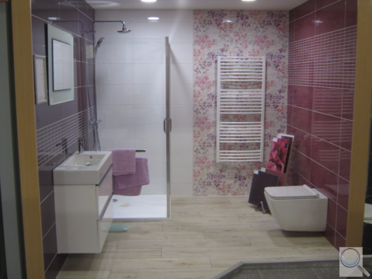 Boční zástěna ke sprchovým dveřím 80, 90, 100 cm Huppe Next. 