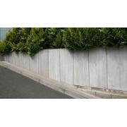 CSB - OPĚRNÁ ZEĎ ÚHLOVÁ. povrch VIBROLITÝ STANDARD - BARVA ŠEDÁ (3)